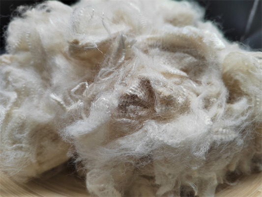 Hochfeste Stärke Aramid-Spinnfaser mit Verlängerung von 40% und 4,1 CN/Dtex